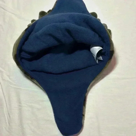 GAP - NWT -  green camo print fleece hat. Size L - Picture 3 of 3